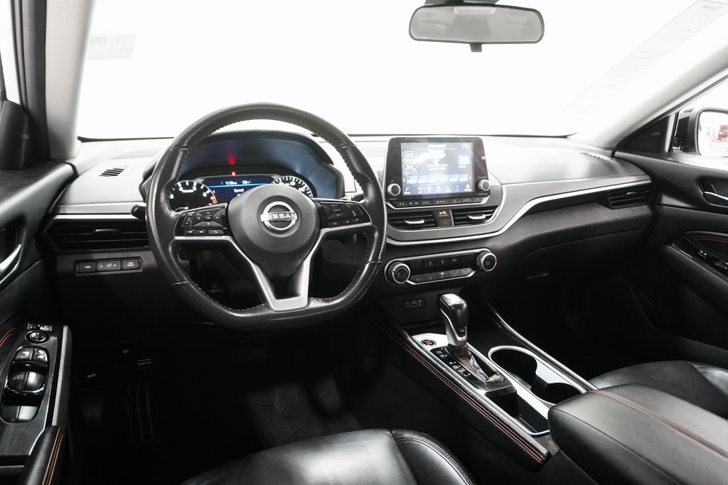 2023 Nissan Altima 2.5 SR 19