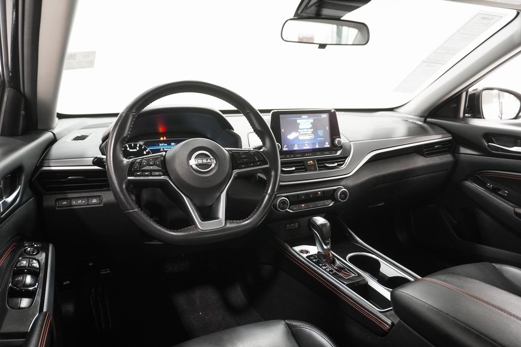 2023 Nissan Altima 2.5 SR 18