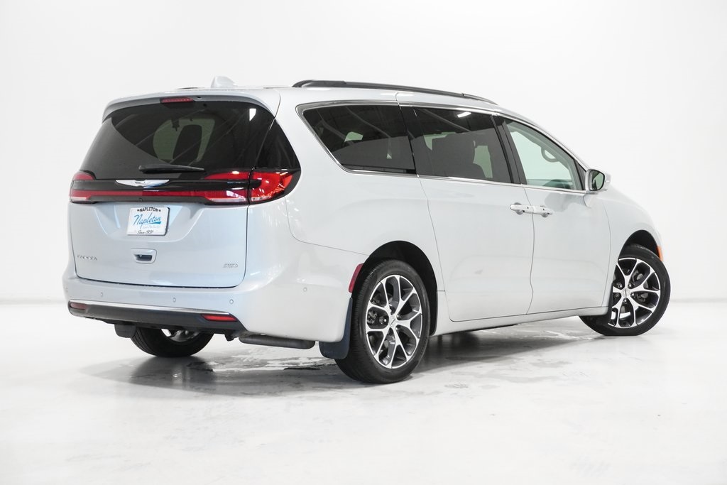 2022 Chrysler Pacifica Touring L 7