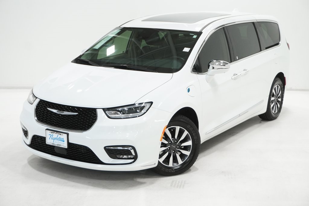 2022 Chrysler Pacifica Hybrid Limited 2