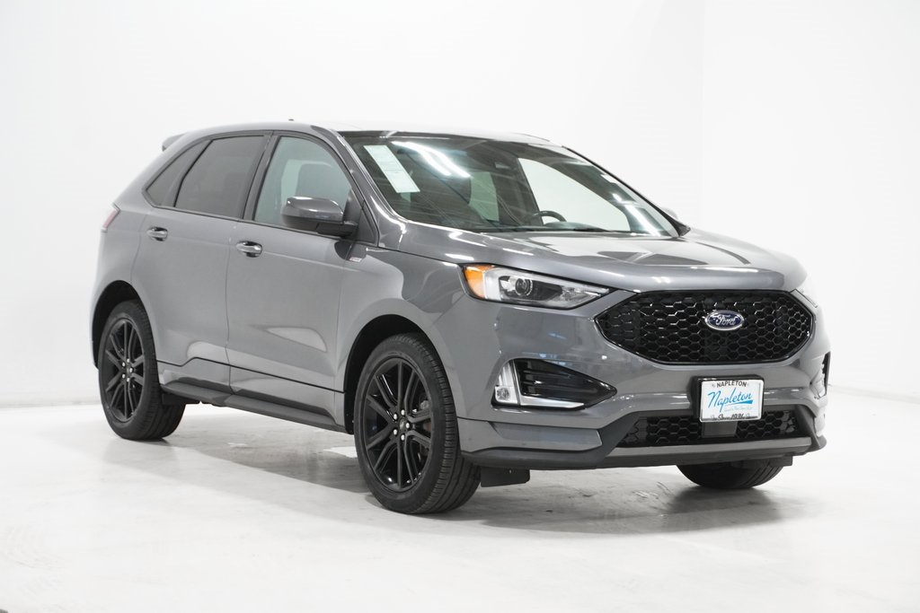 2022 Ford Edge ST Line 4