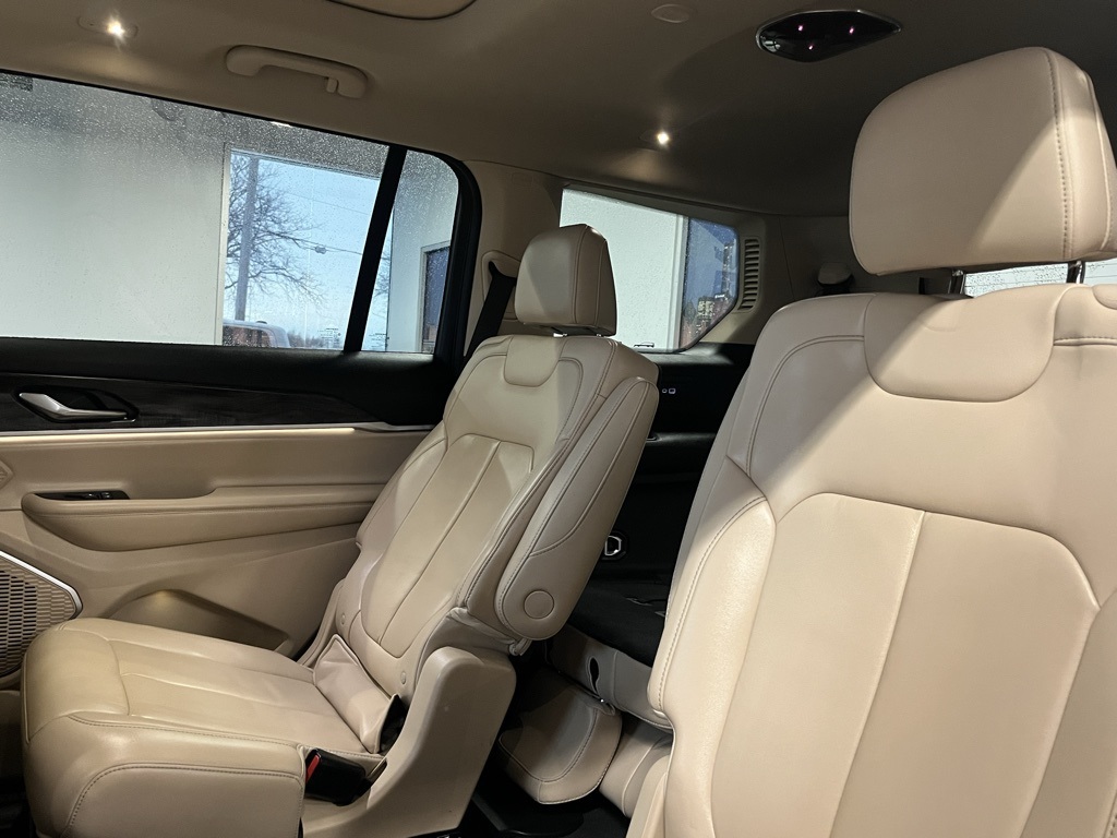 2021 Jeep Grand Cherokee L Limited 30