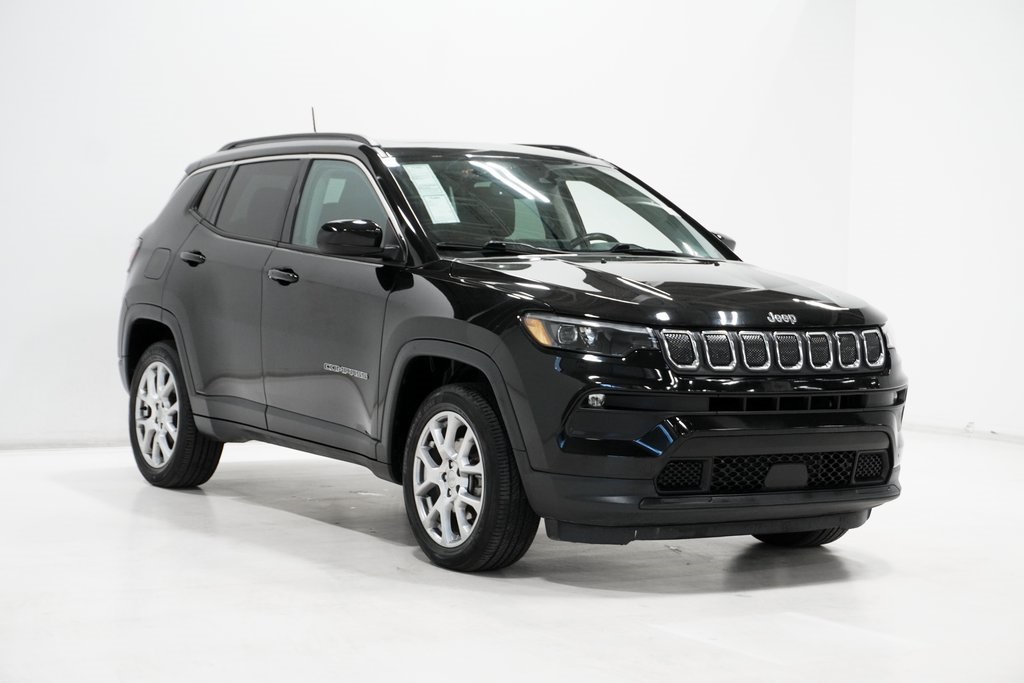 2022 Jeep Compass Latitude Lux 4