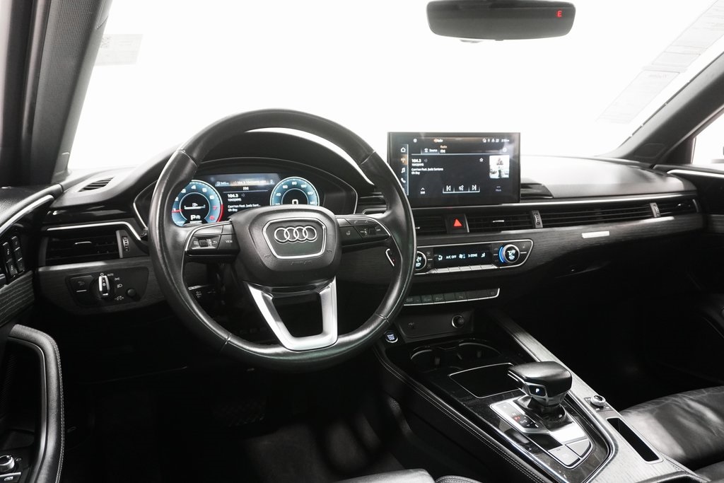 2023 Audi A4 45 S line Premium Plus 19