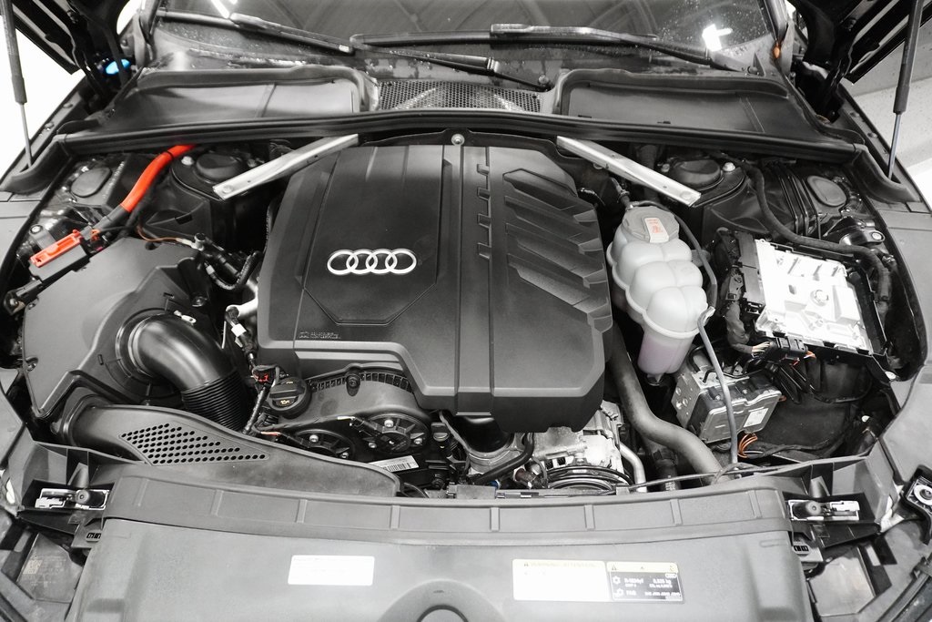 2024 Audi A4 45 S line Premium Plus 8