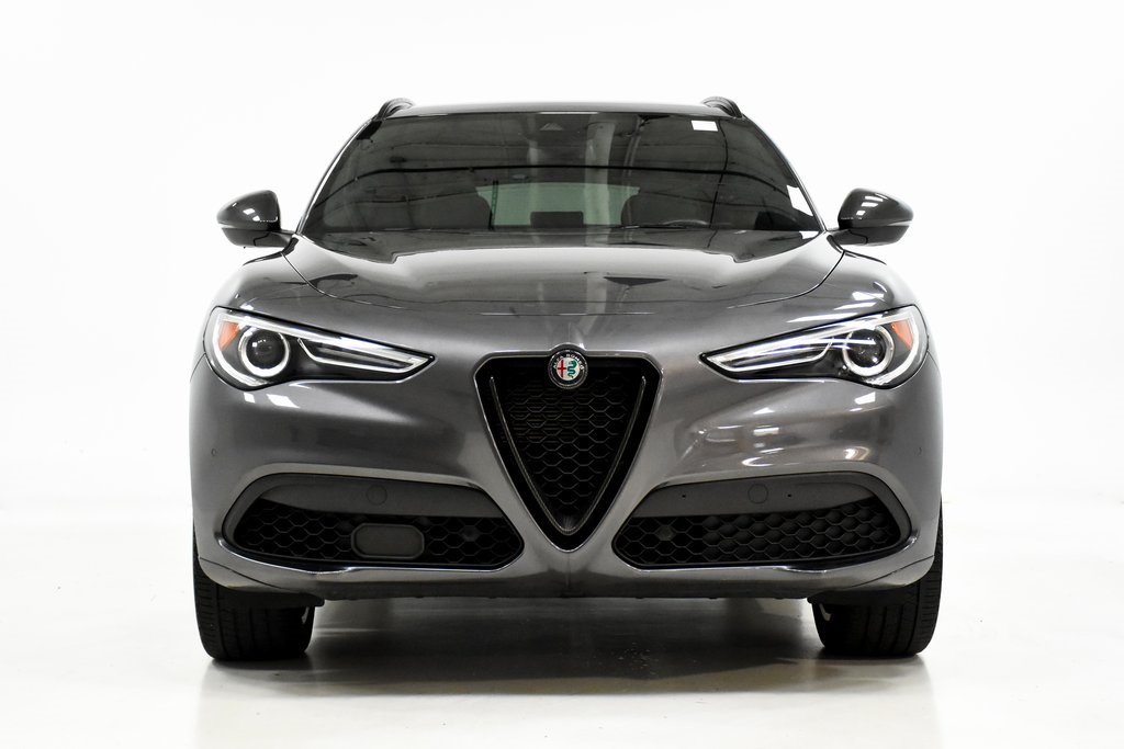 2021 Alfa Romeo Stelvio Ti Sport 3