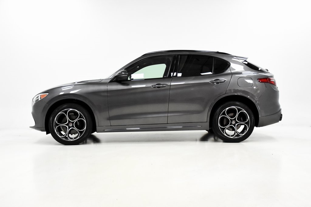 2021 Alfa Romeo Stelvio Ti Sport 26