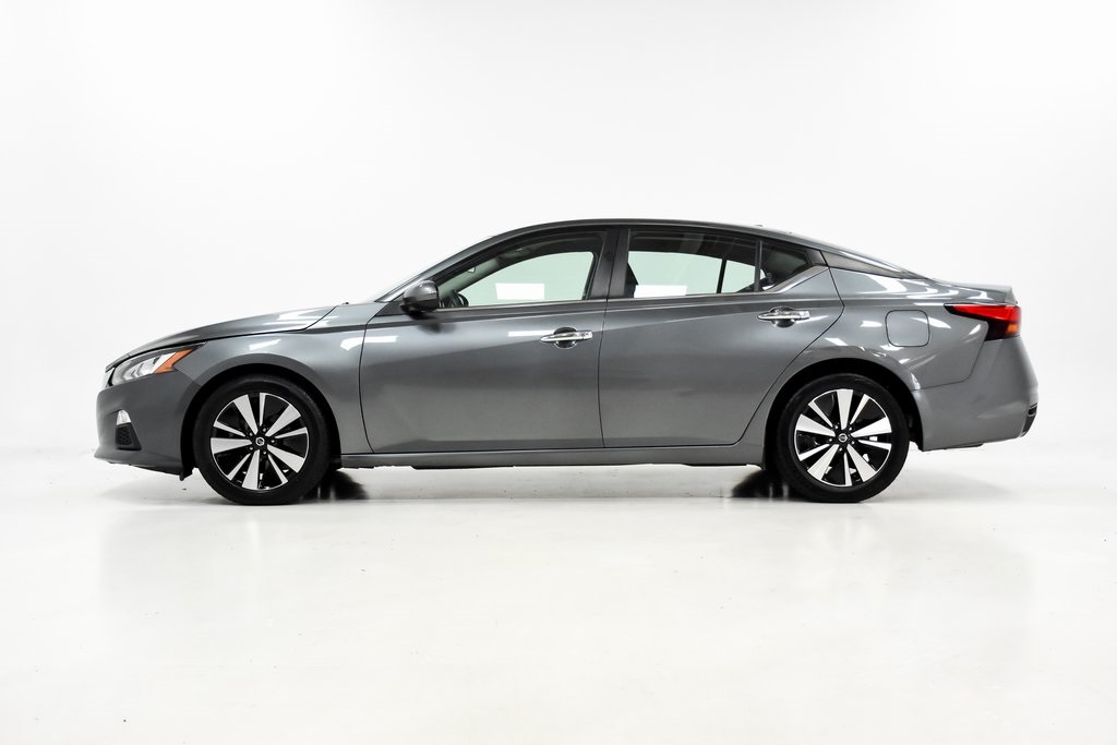 2021 Nissan Altima 2.5 SV 23