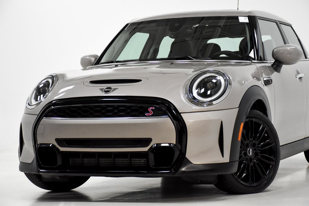 2024 MINI Cooper S Signature 2