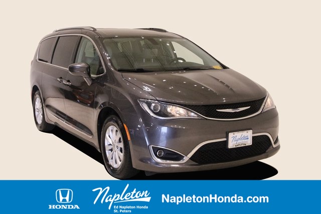 2018 Chrysler Pacifica Touring L 1