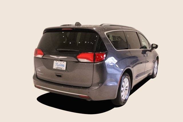 2018 Chrysler Pacifica Touring L 5