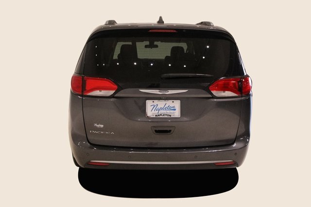 2018 Chrysler Pacifica Touring L 6