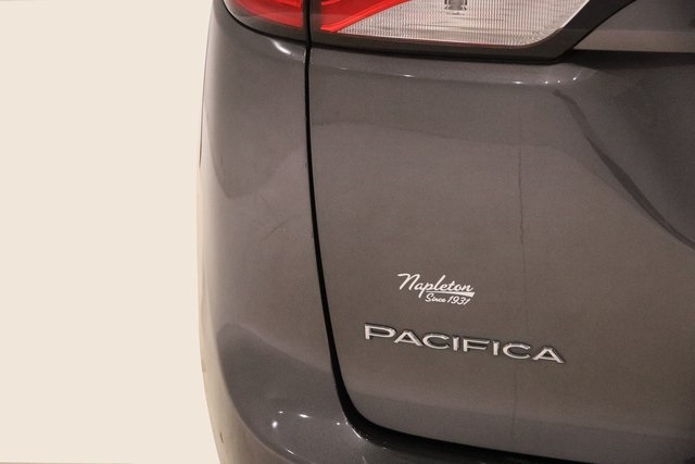 2018 Chrysler Pacifica Touring L 7