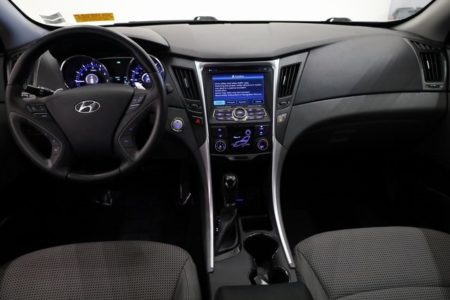 2012 Hyundai Sonata SE 8