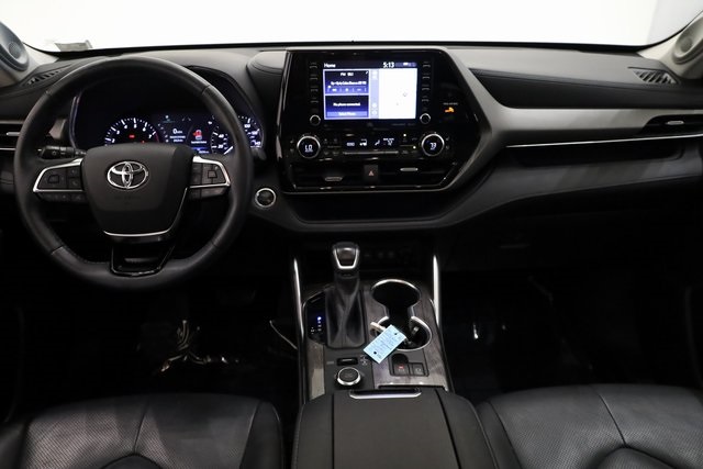 2020 Toyota Highlander Limited 8