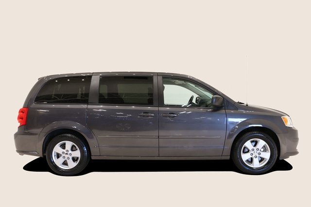 2016 Dodge Grand Caravan SE 3