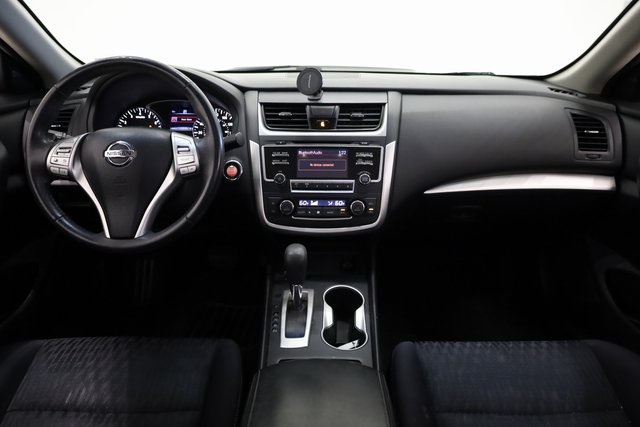 2017 Nissan Altima 2.5 SV 8