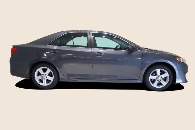 2012 Toyota Camry SE 3