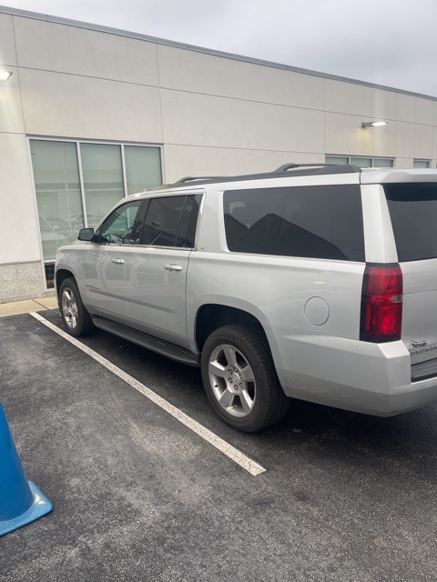 2017 Chevrolet Suburban LT 3