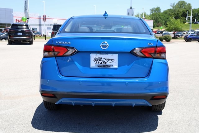 2022 Nissan Versa 1.6 SV 5