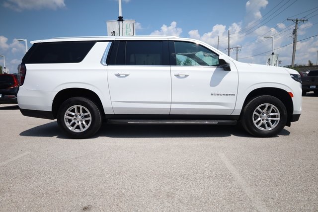 2022 Chevrolet Suburban LT 4