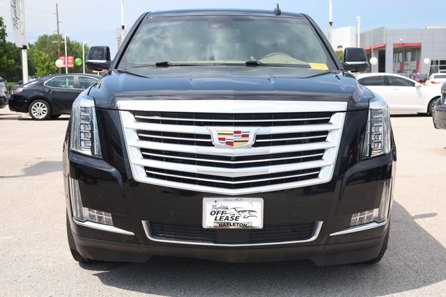 2018 Cadillac Escalade Platinum Edition 2