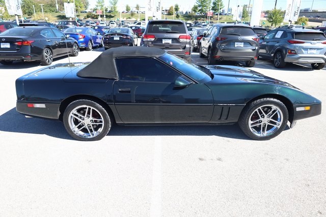 1990 Chevrolet Corvette Base 3