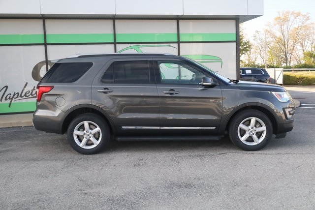 2017 Ford Explorer XLT 4