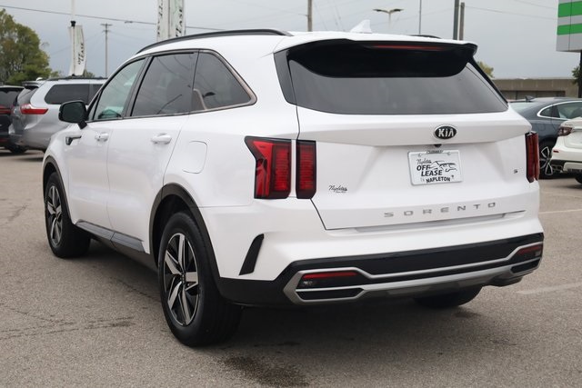 2021 Kia Sorento S 5