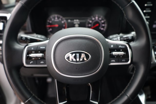 2021 Kia Sorento S 11