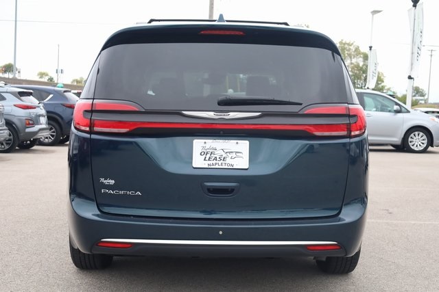 2022 Chrysler Pacifica Touring L 6