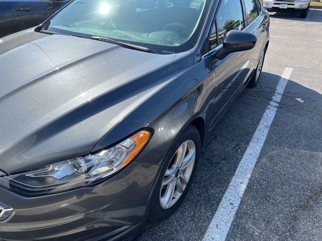 2018 Ford Fusion SE 1