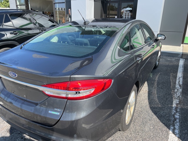 2018 Ford Fusion SE 3