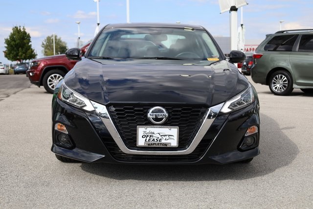 2020 Nissan Altima 2.0 Platinum 3