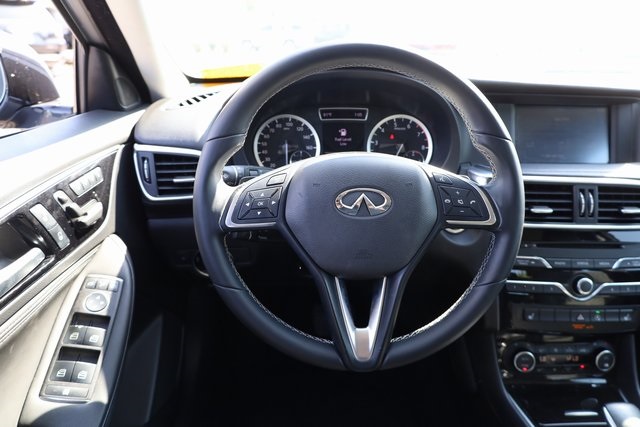 2018 INFINITI QX30 Luxury 10