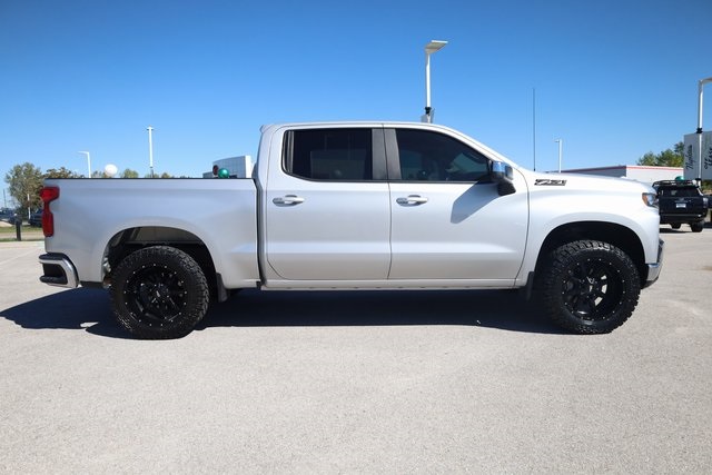 2019 Chevrolet Silverado 1500 LT 3