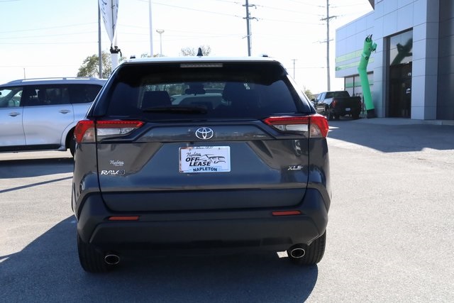 2021 Toyota RAV4 XLE 5