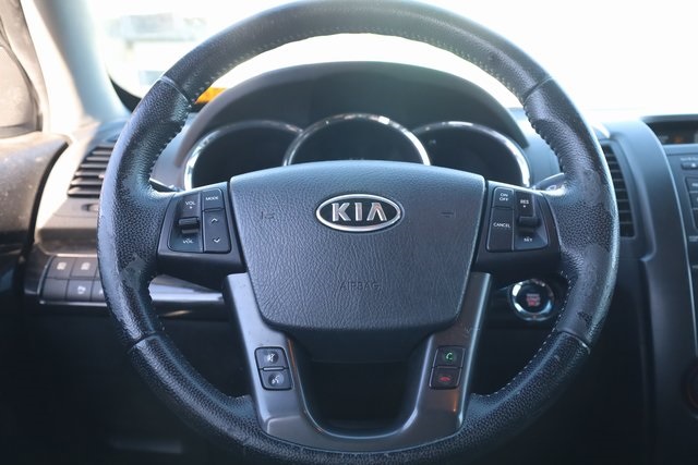 2012 Kia Sorento EX 10