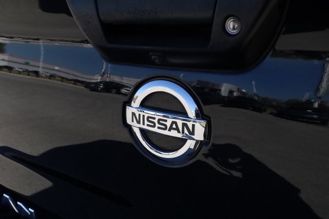 2021 Nissan Titan SV 7