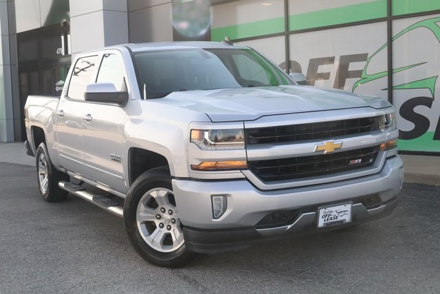 2018 Chevrolet Silverado 1500 LT 2