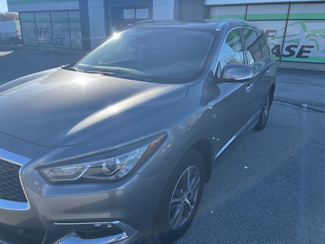 2019 INFINITI QX60 LUXE 2