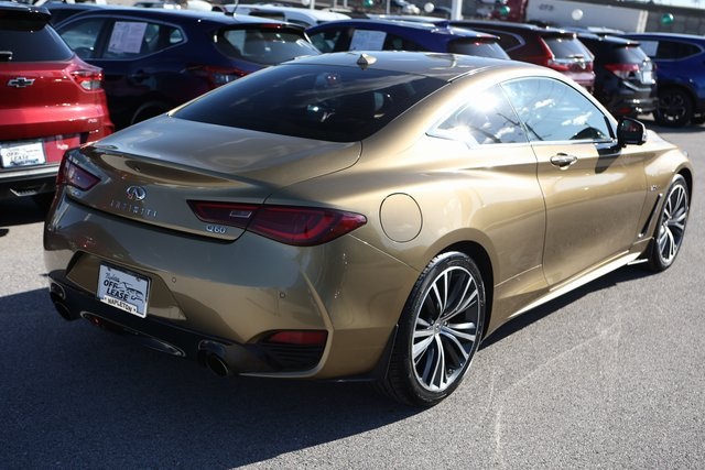 2019 INFINITI Q60 3.0t LUXE 4