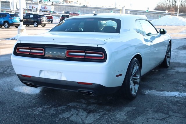 2022 Dodge Challenger R/T 6