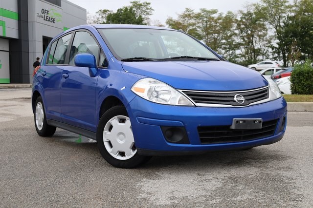 2011 Nissan Versa 1.8 S 2