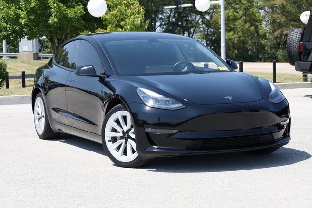 2022 Tesla Model 3 Long Range 2