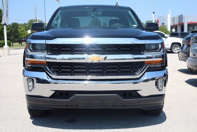 2017 Chevrolet Silverado 1500 LT 2