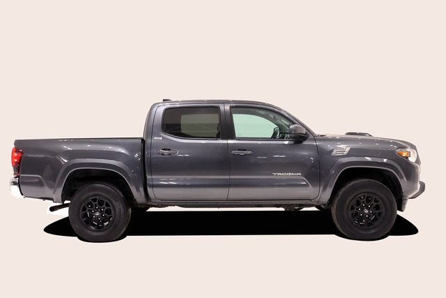 2022 Toyota Tacoma SR5 4