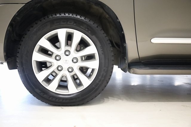 2016 Toyota Sequoia Limited 6