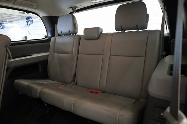 2016 Toyota Sequoia Limited 26