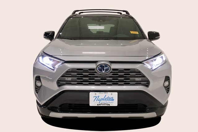 2020 Toyota RAV4 Hybrid XSE 3